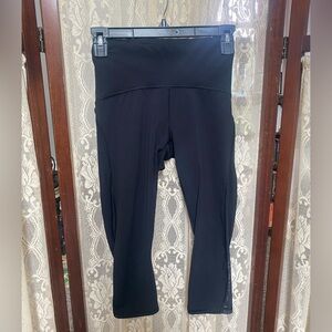 Lululemon Black Cropped Leggings